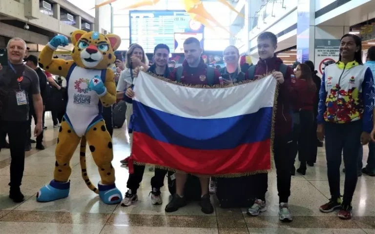 Atletas rusos llegan a Venezuela para participar en los Juegos del ALBA